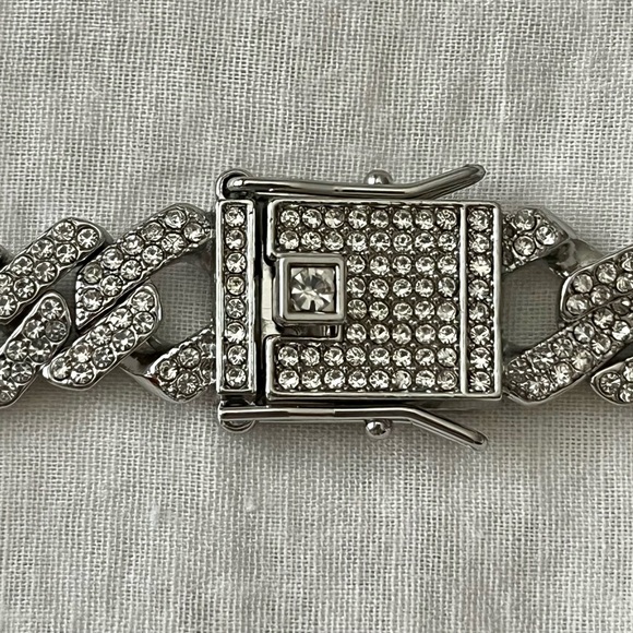 NWOT 14K White Gold Plate Stainless Steel Cuban Design Link Chain Men’s Necklace - Picture 4 of 10